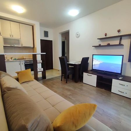 Apartment Adrialux Budva Luaran gambar