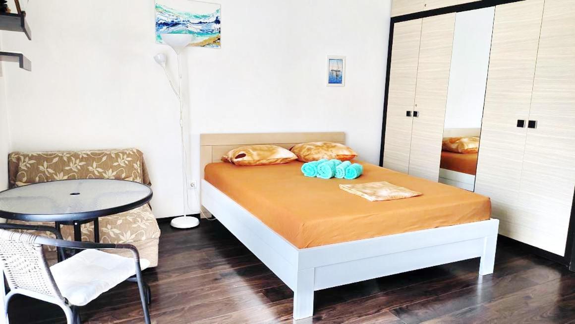 Apartment Adrialux Budva Luaran gambar