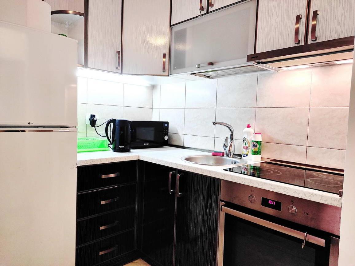 Apartment Adrialux Budva Luaran gambar