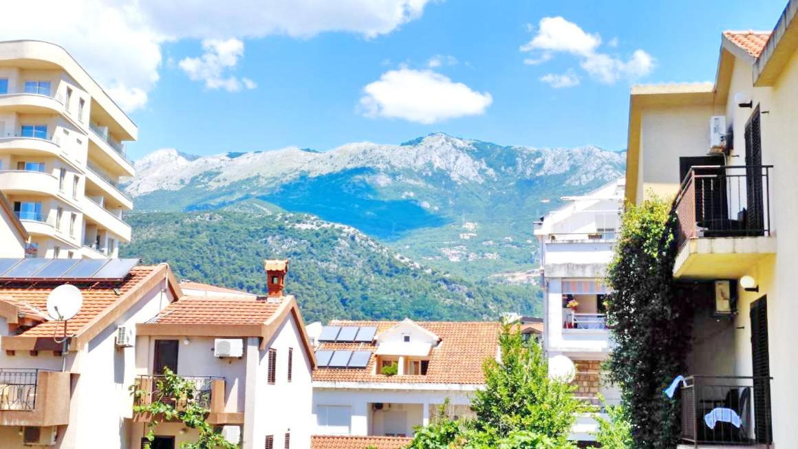 Apartment Adrialux Budva Luaran gambar